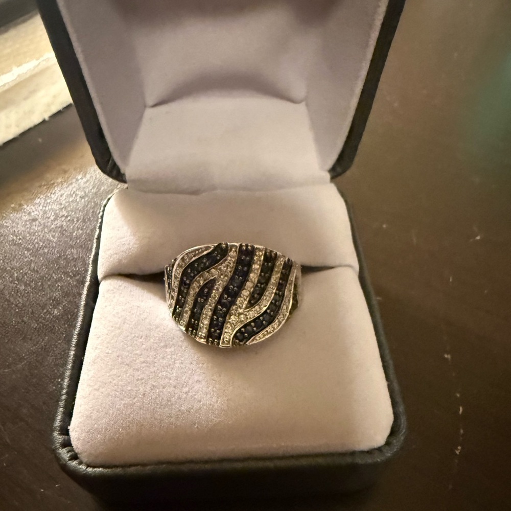 Diamond and Sapphire Ring